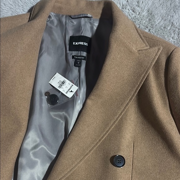 Express Tan Trench Coat Classic Design - Picture 6 of 6